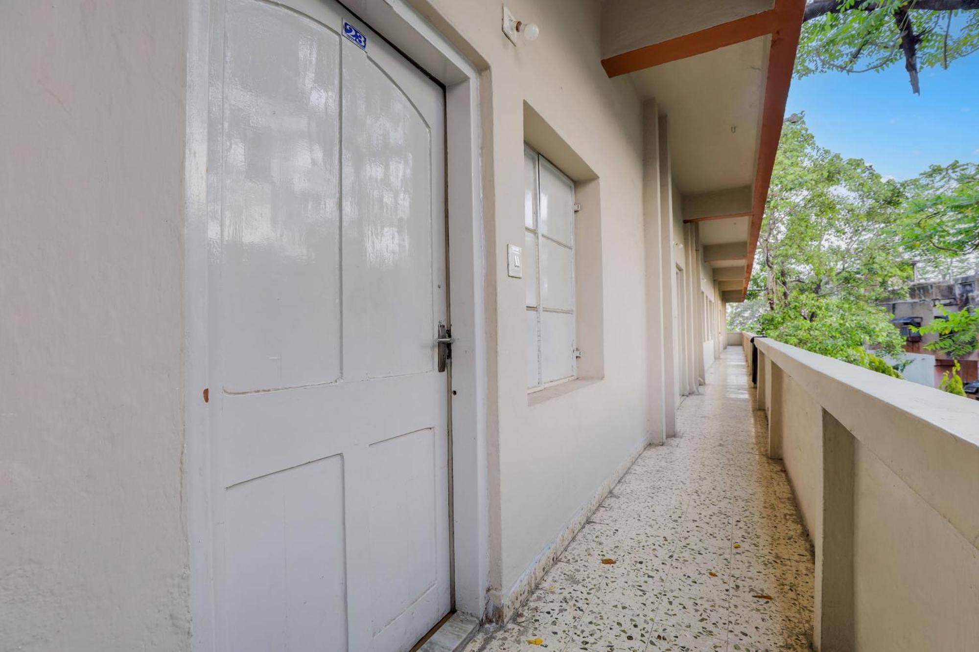 Hotel O Ellis Ahmedabad Eksteriør bilde