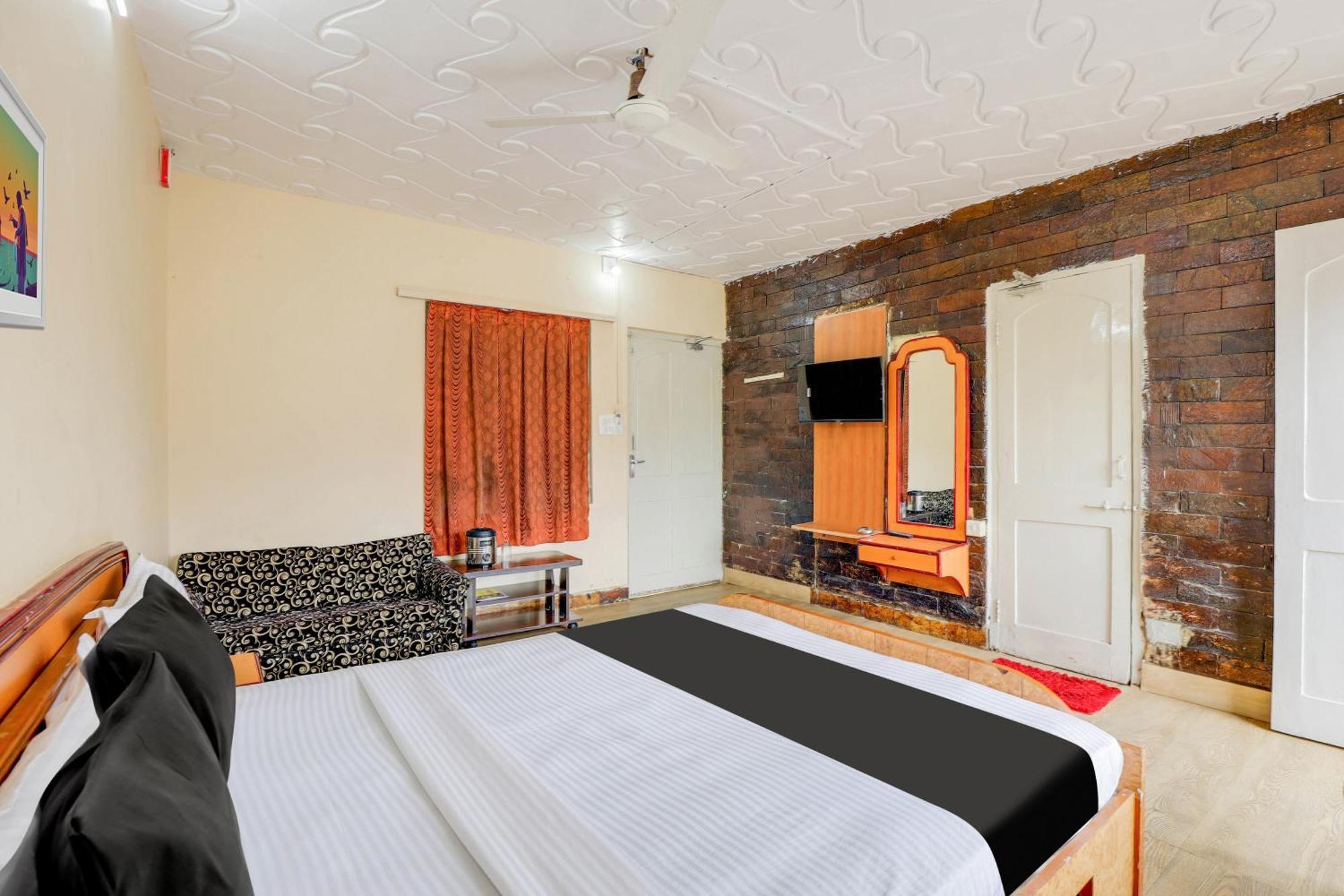 Hotel O Ellis Ahmedabad Eksteriør bilde